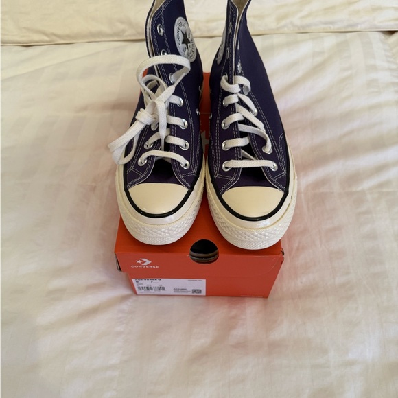 Converse High-Tops in Dark Blue/Navy & White - NWT! - Picture 1 of 2